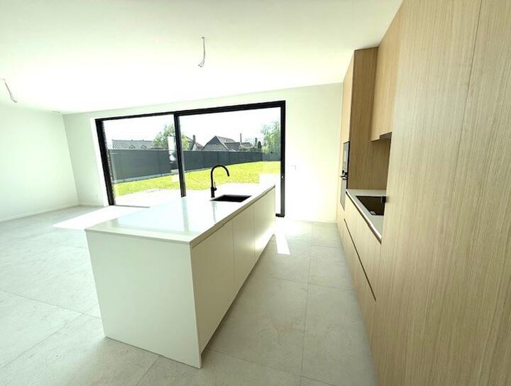 Zeer ruime BEN woning met 4 Sk's te Rechterstraat 128A te Hasselt (E-peil 4 !!) - 19